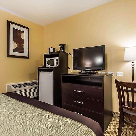 Quality Inn Moncton Exterior foto