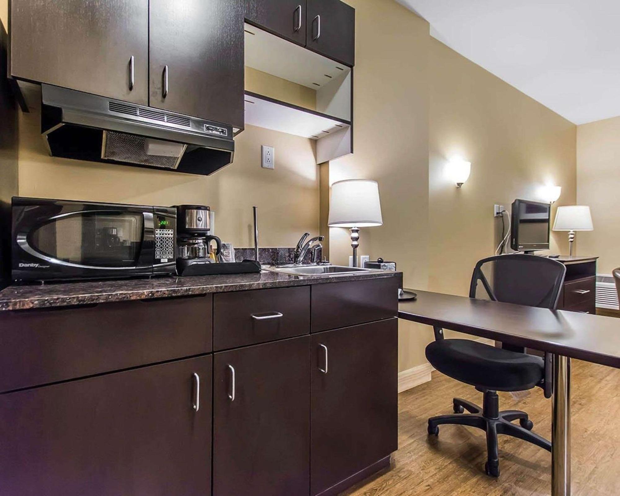 Quality Inn Moncton Exterior foto