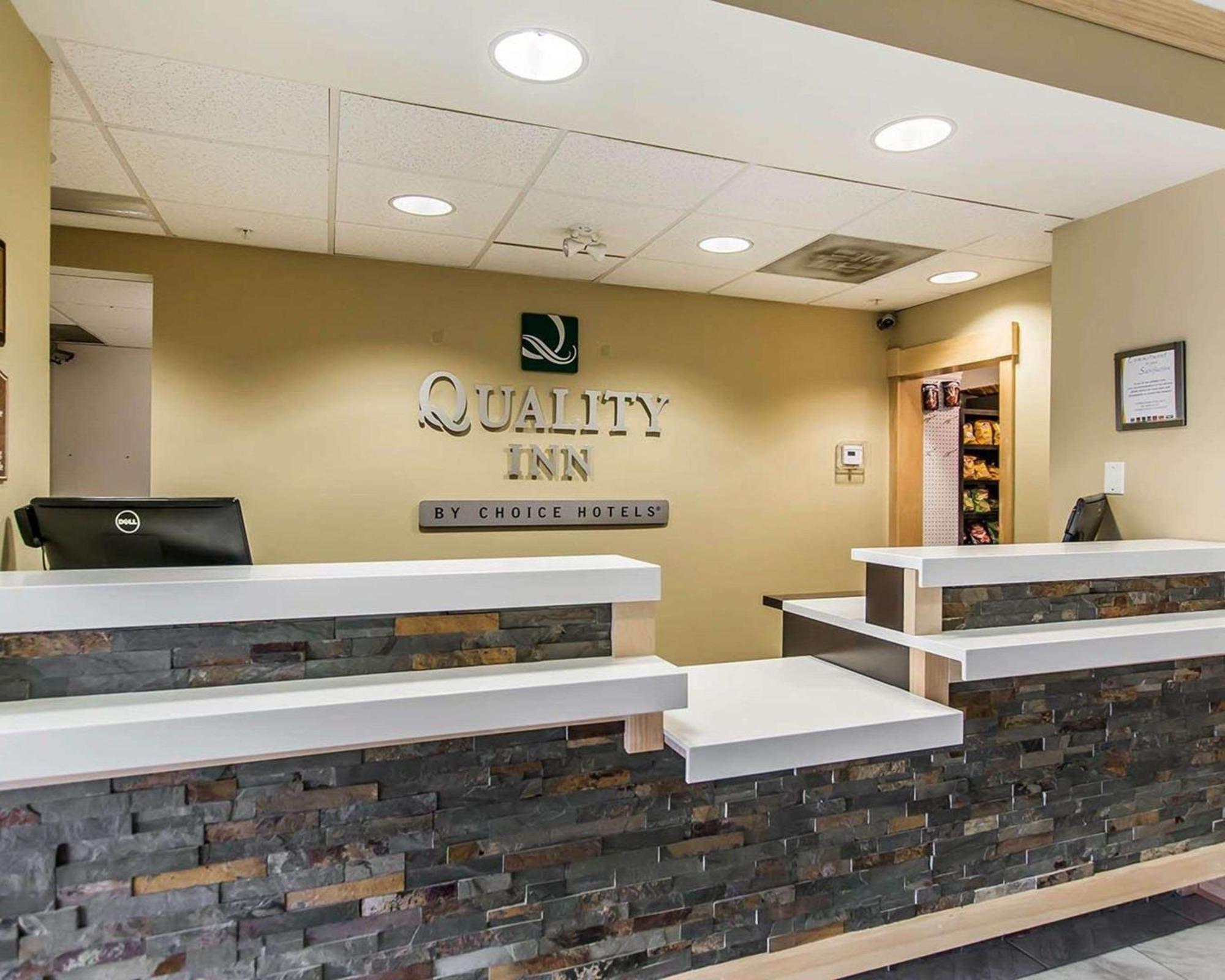 Quality Inn Moncton Exterior foto